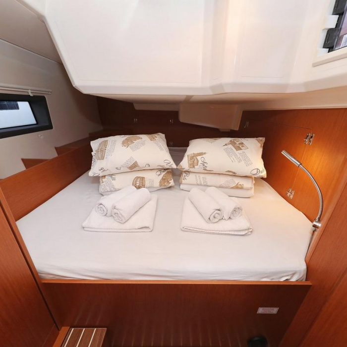 SeaTime | Bavaria C42 photo 4