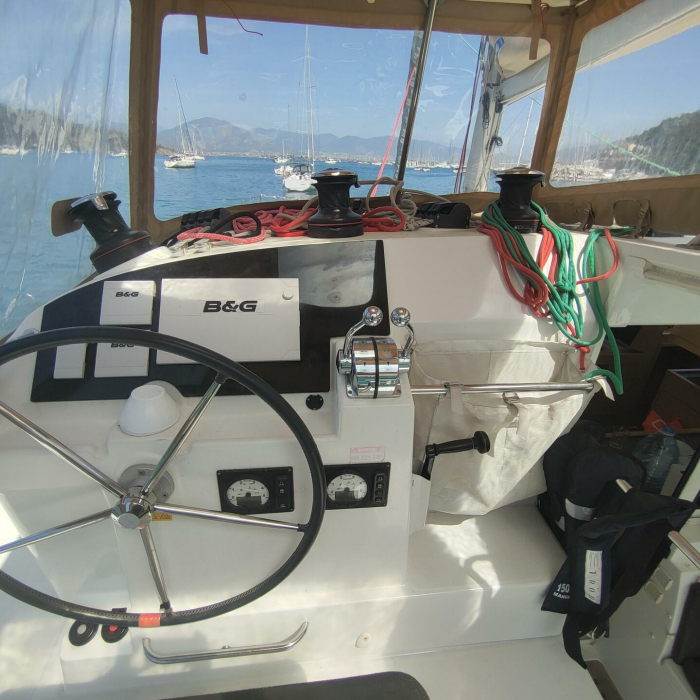 Santi | Lagoon 400 photo 12