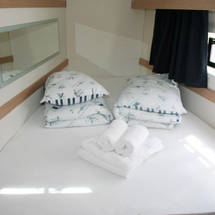 Admira | Fountaine Pajot LUCIA 40 photo 6