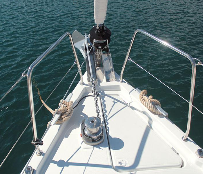 UNDER PRESSURE | Oceanis 41.1 photo 4