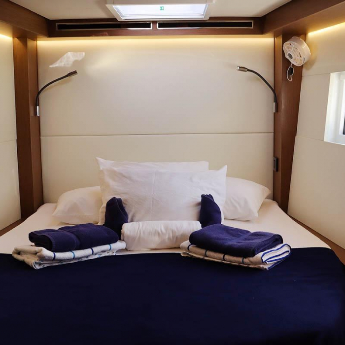 Jays 'n Seas | Lagoon 50 photo 24