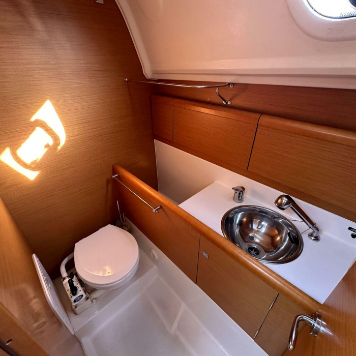 Cosma | Sun Odyssey 33i photo 24