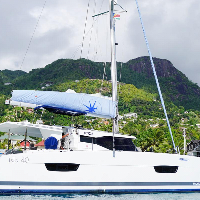 Barnacle | Fountaine Pajot Isla 40 photo 22