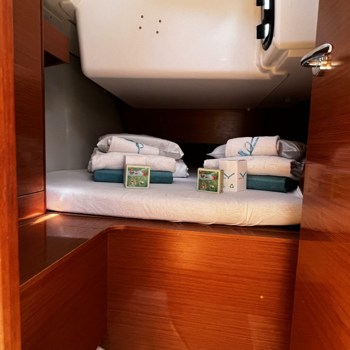 Else | Dufour 360 GL photo 7