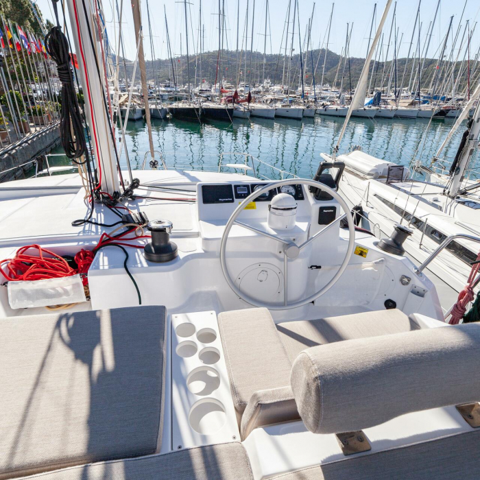 Sail Solaris | Bali Catspace photo 2