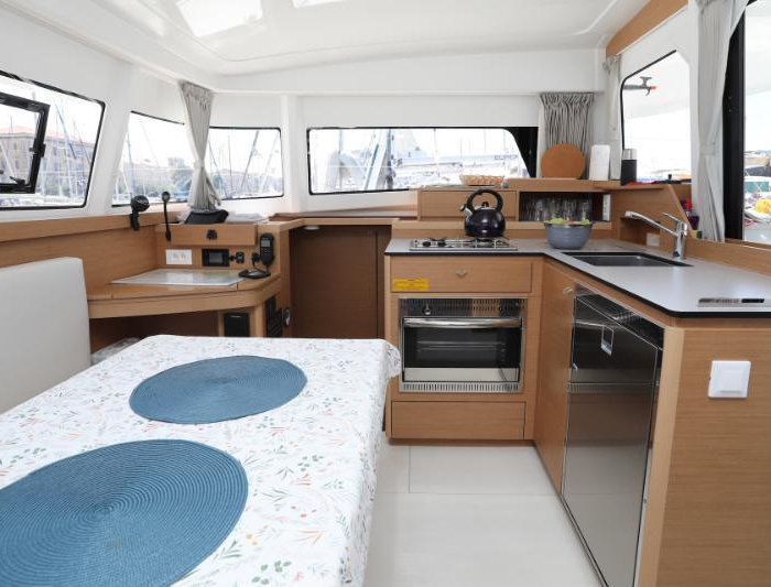 Gold Kiss | Excess 11 photo 15