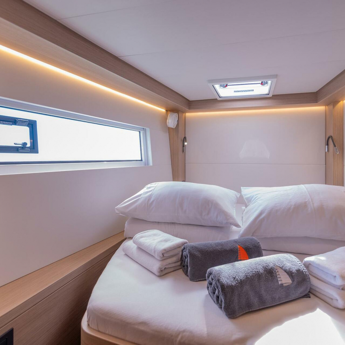 Lavina | Lagoon 51 photo 31