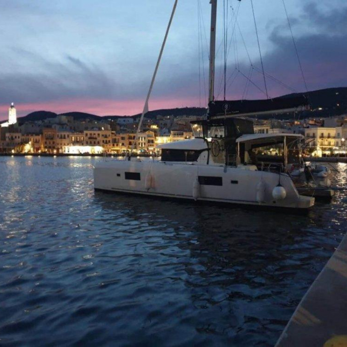 All In | Lagoon 42 photo 7