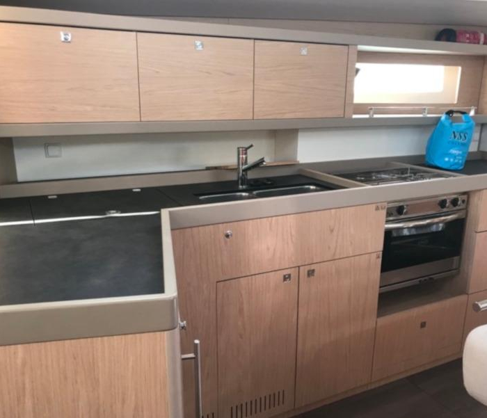 Alphard | Oceanis 45 photo 15