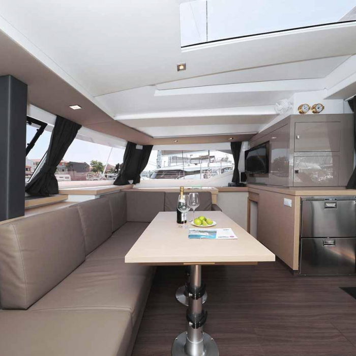 Bella V | Fountaine Pajot Astrea 42 photo 17