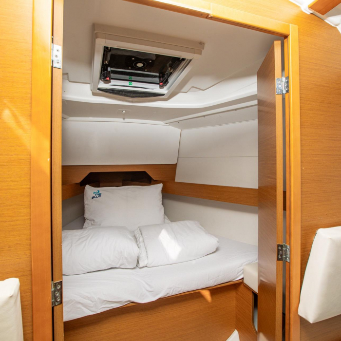 Gin Tonic | Sun Odyssey 349 photo 6