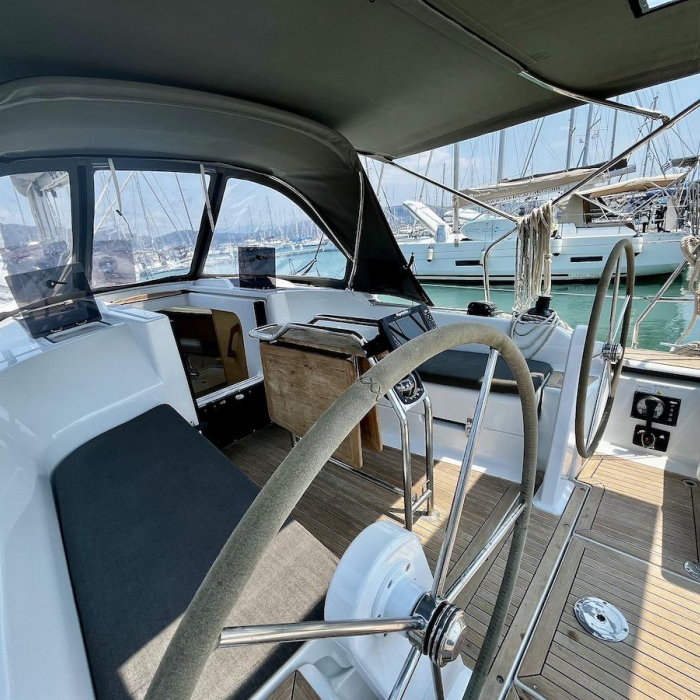 Why Not 19 | Hanse 348 photo 6