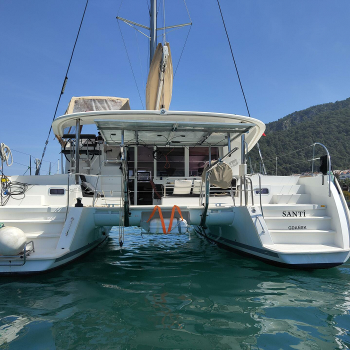 Santi | Lagoon 400 photo 25