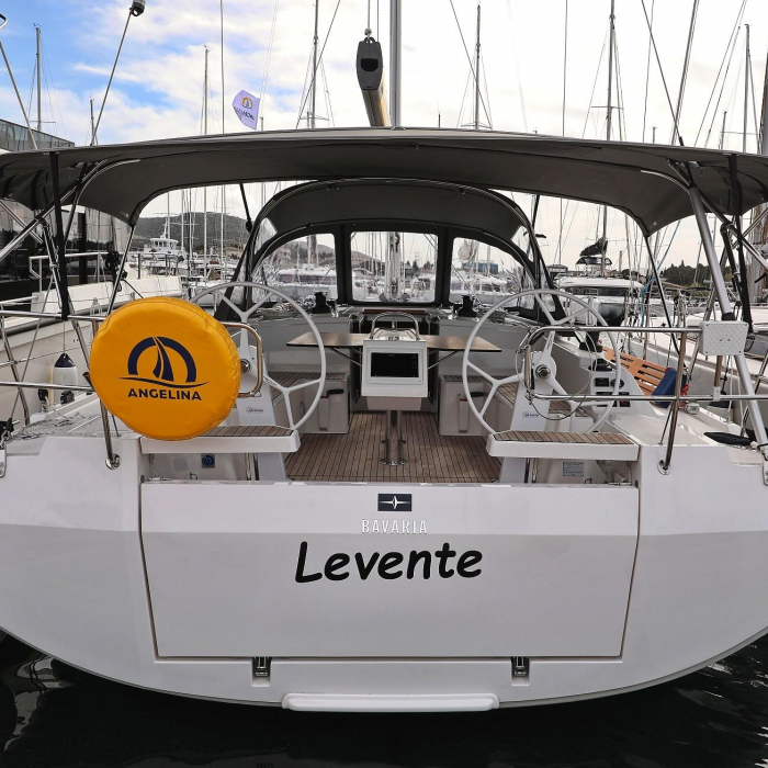 Levente | Bavaria C42 photo 38