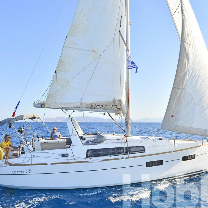 Hobbit | Oceanis 35 photo 24