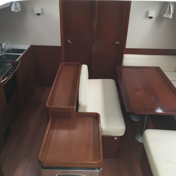 Kochab II | Oceanis 50 Family photo 9