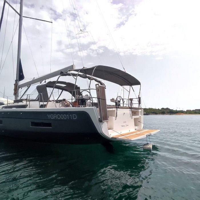 Edvige | Dufour 530 Owner's version photo 8