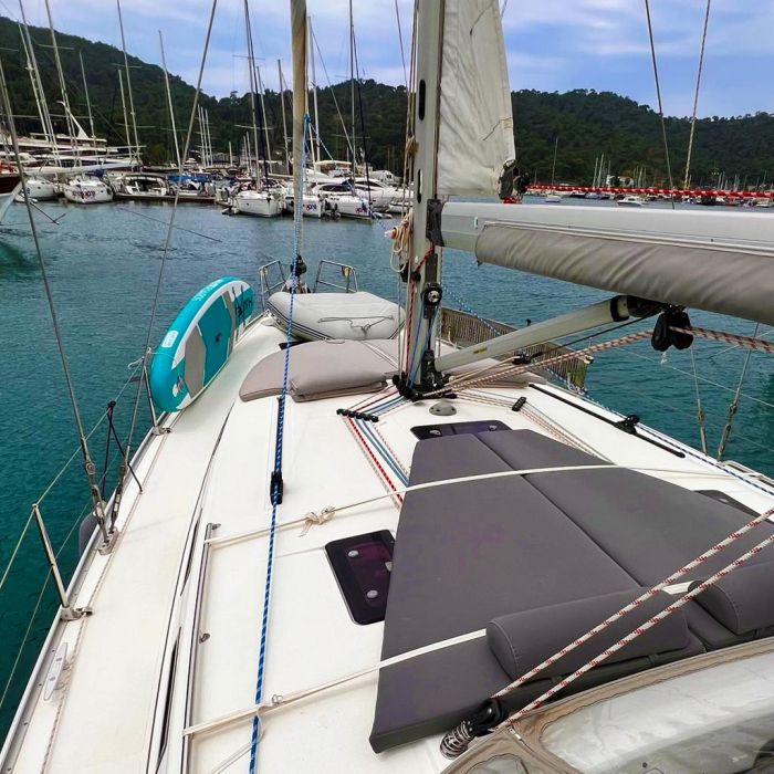Aquaholic | Bavaria 45 photo 3