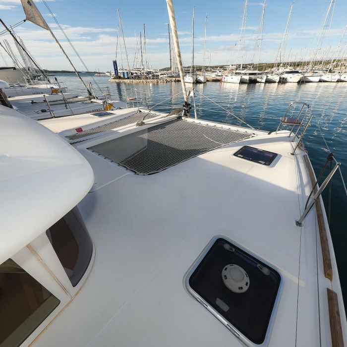 Ladies First | Lagoon 400 S2 photo 26