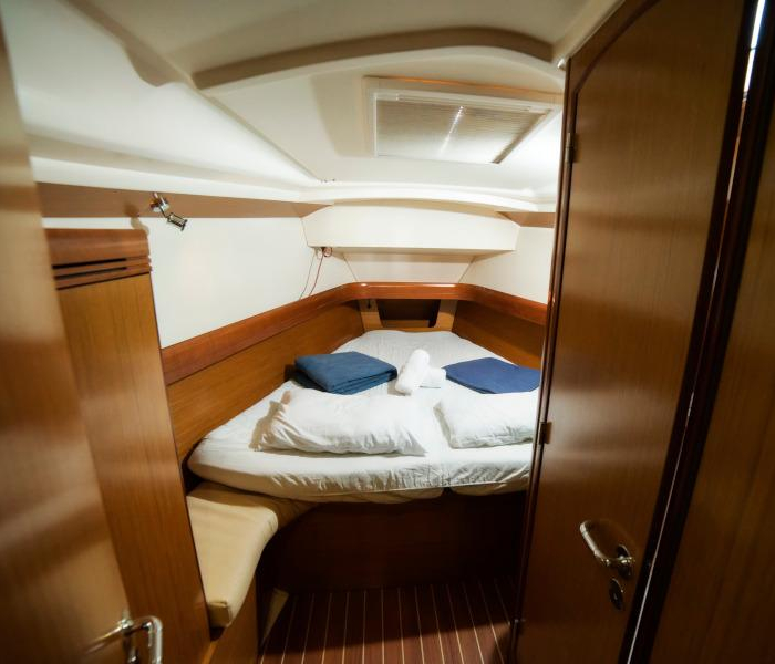 Triton (NEW sails 2021) | Sun Odyssey 42 i photo 2