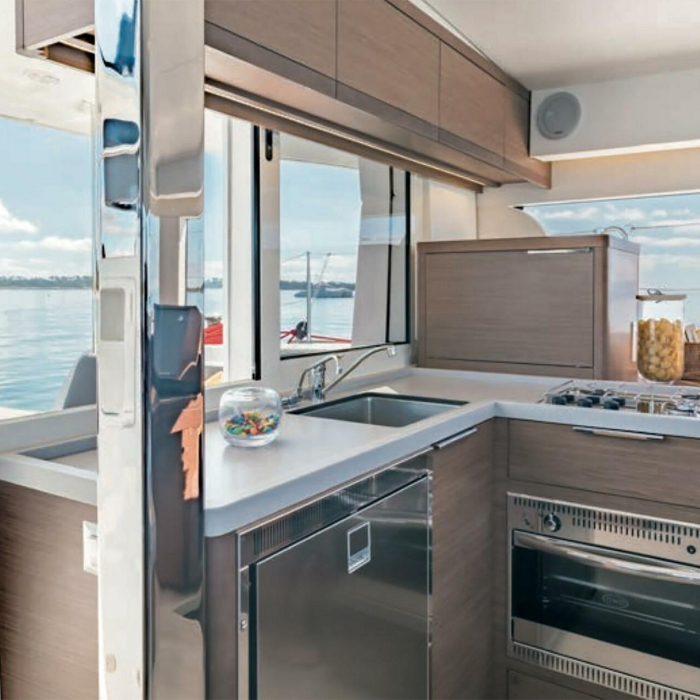 Geo | Lagoon 40 photo 5