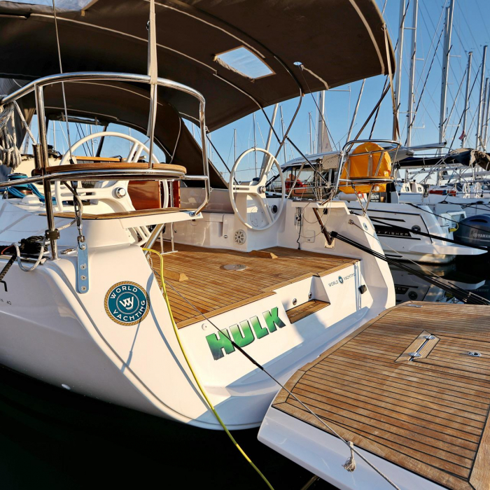 Hulk | Elan Impression 40 photo 8