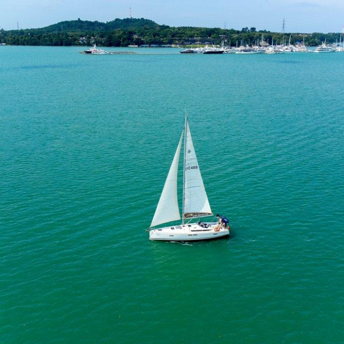 Aurora Belle | Sun Odyssey 469 photo 2