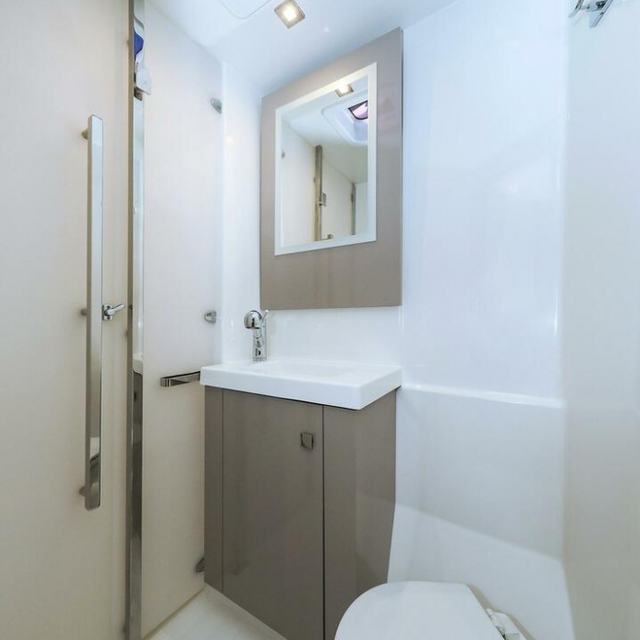 Macho | Fountaine Pajot Astrea 42 Quatuor photo 9