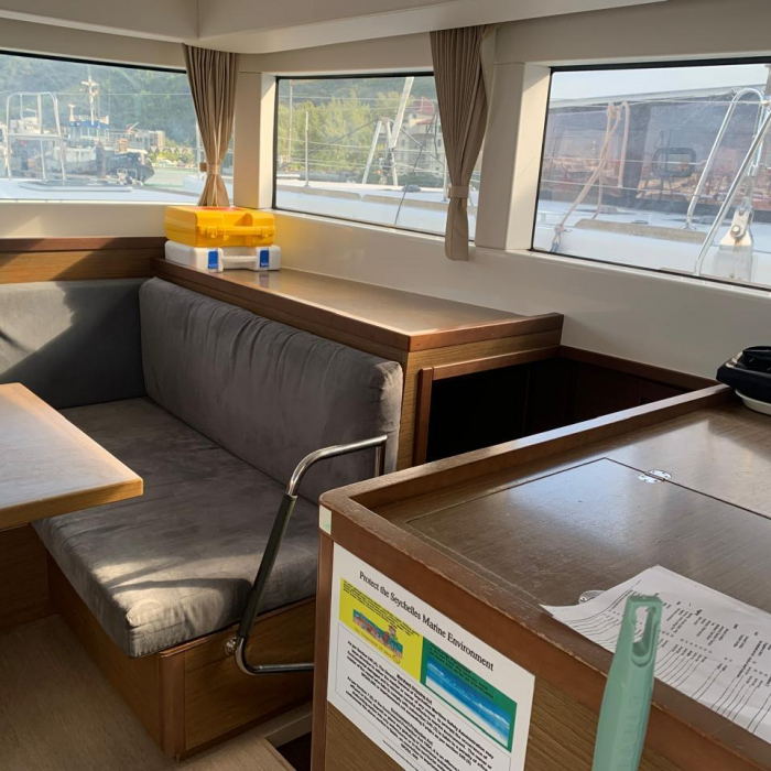 Cotopaxi | Lagoon 40 photo 13