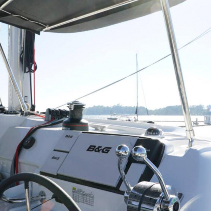 Chios | Lagoon 40 photo 4