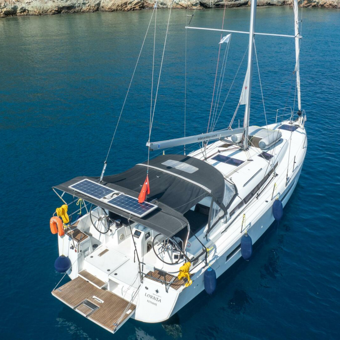 Lornia | Sun Odyssey 440 photo 1