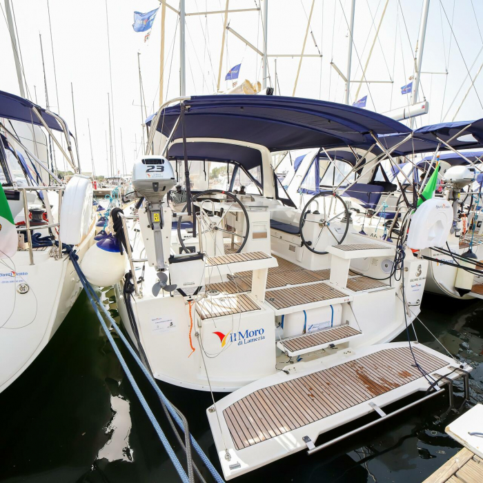 Il Moro di Lamezia - Standard line | Oceanis 35.1 photo 9