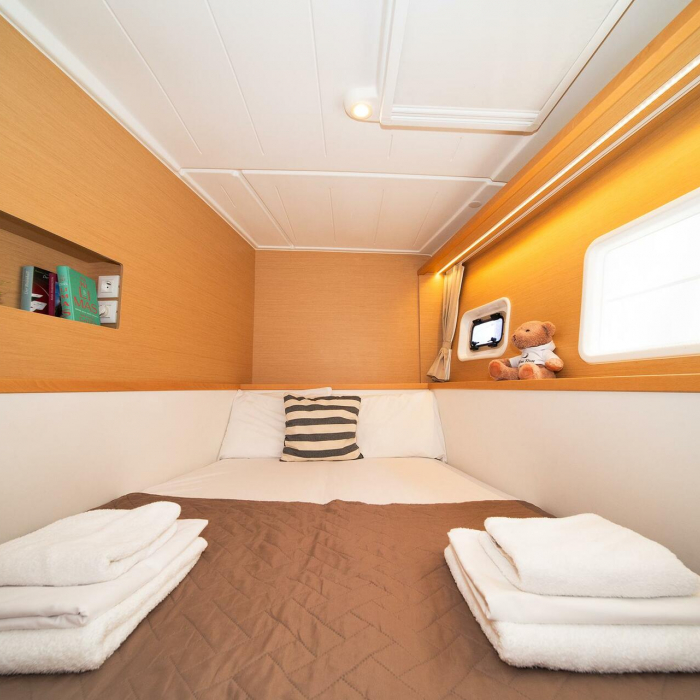 Callisto L400 | Lagoon 400 S2 photo 8