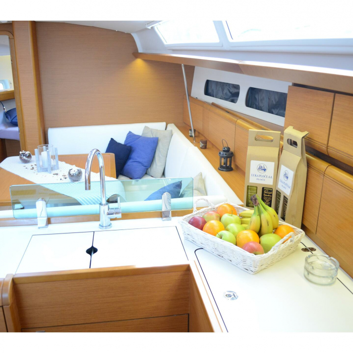 Luka Ploče | Sun Odyssey 419 photo 15