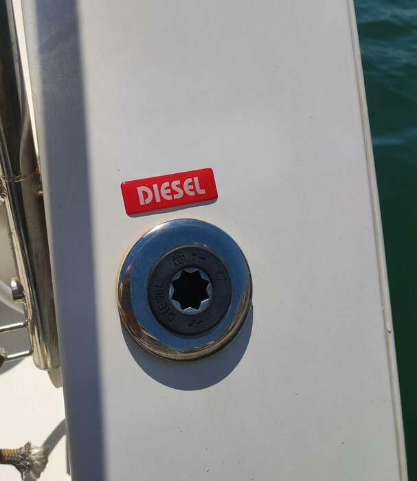 Alex Jr. | Lagoon 450 Flybridge photo 7