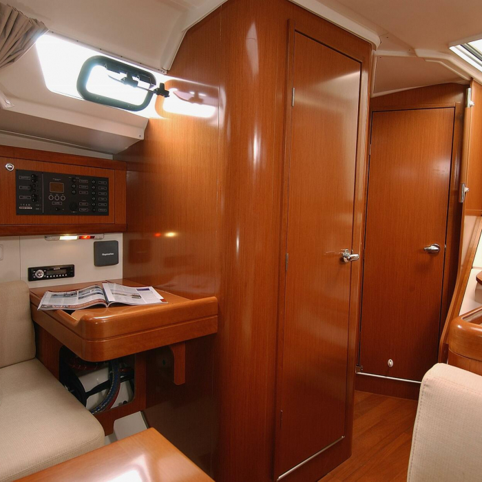 Seneca | Oceanis 34 photo 7