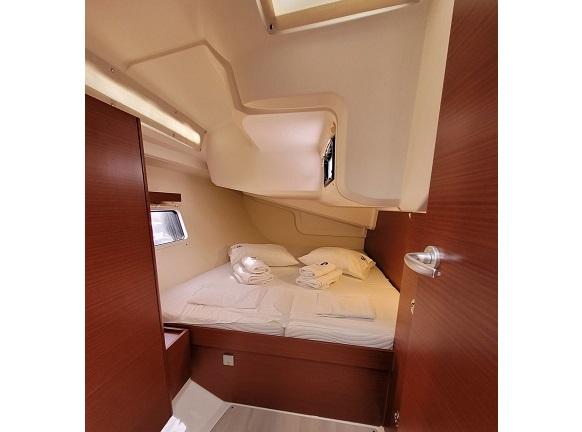 heNA | Hanse 418 photo 15