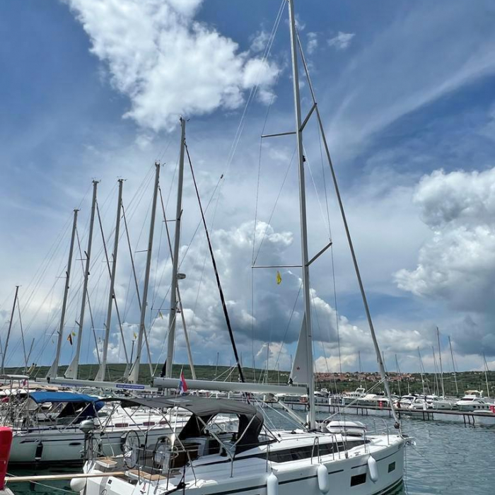 Palma | Bavaria C42 photo 17