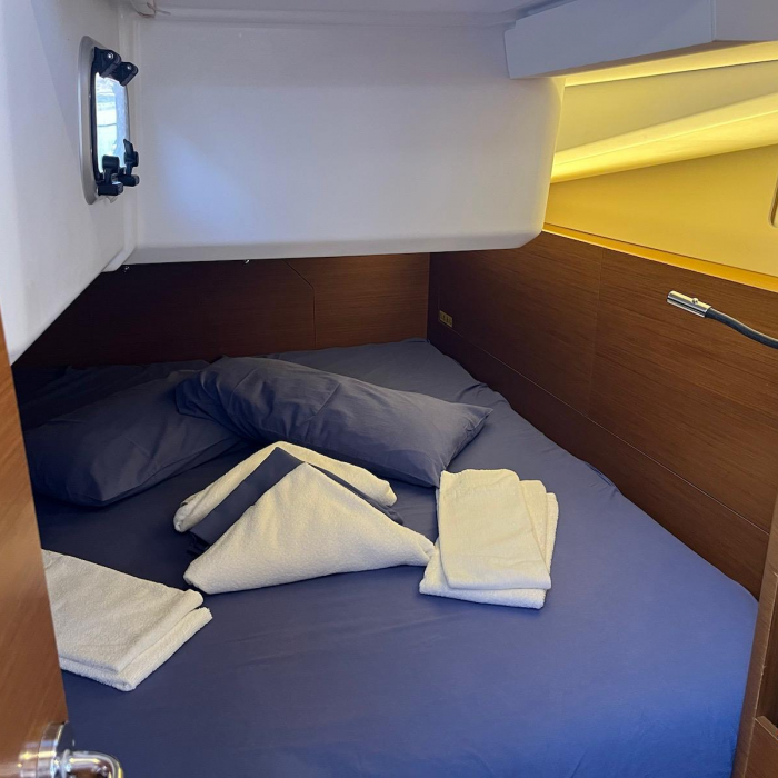 Cicerenella | Sun Odyssey 440 photo 4