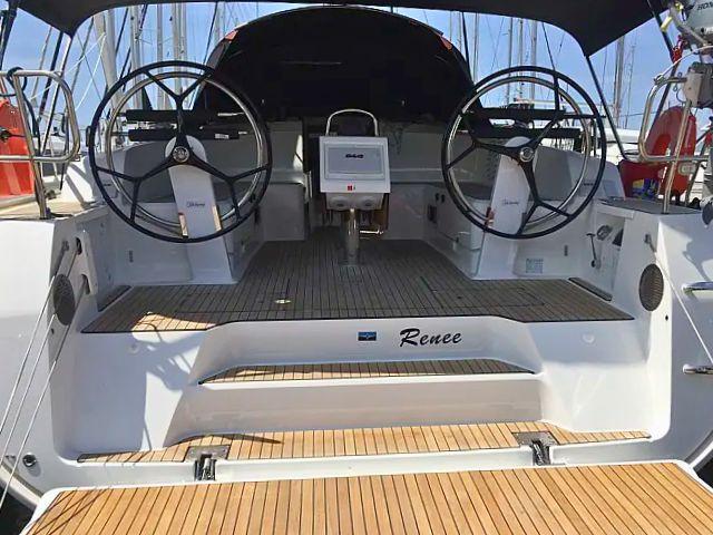 Renee | Bavaria Cruiser 46 photo 3