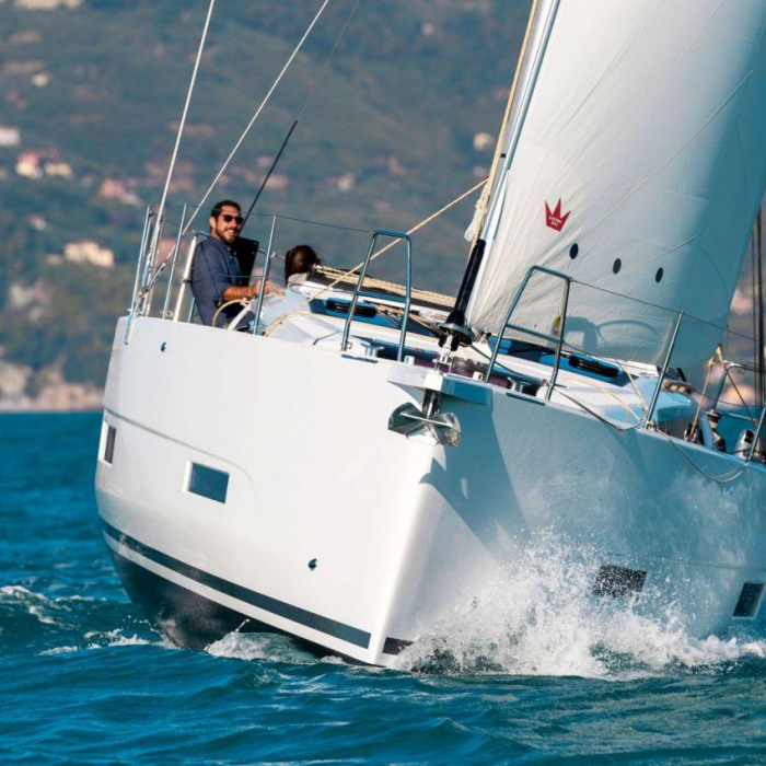 VULGAIRE MACHIN | Dufour 390 photo 1