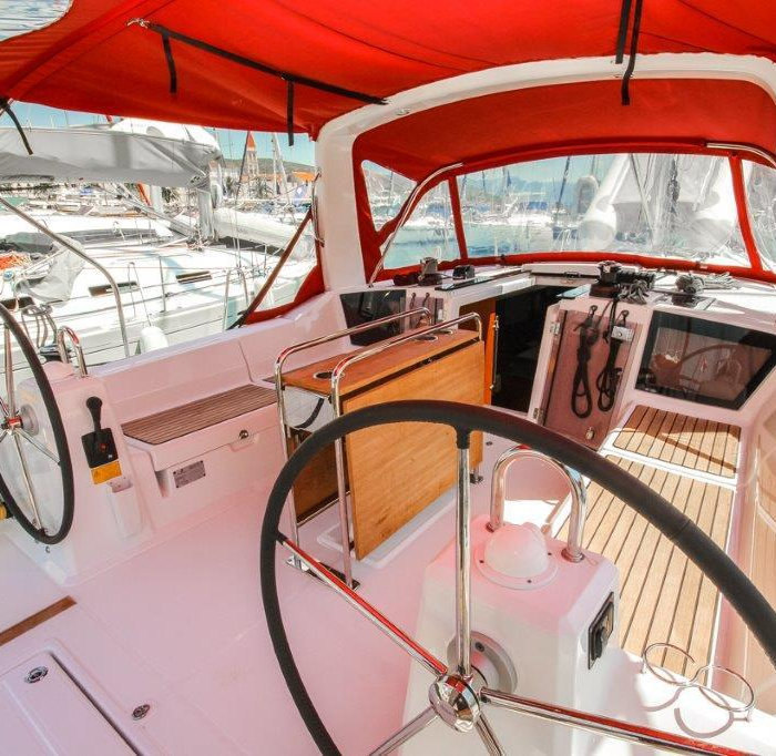 Porterusa | Oceanis 41.1 photo 6