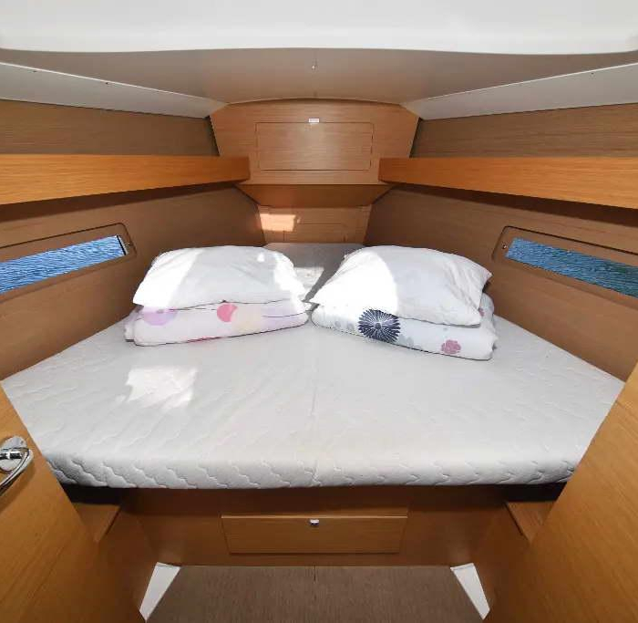 Economy | Dufour 382 GL photo 19