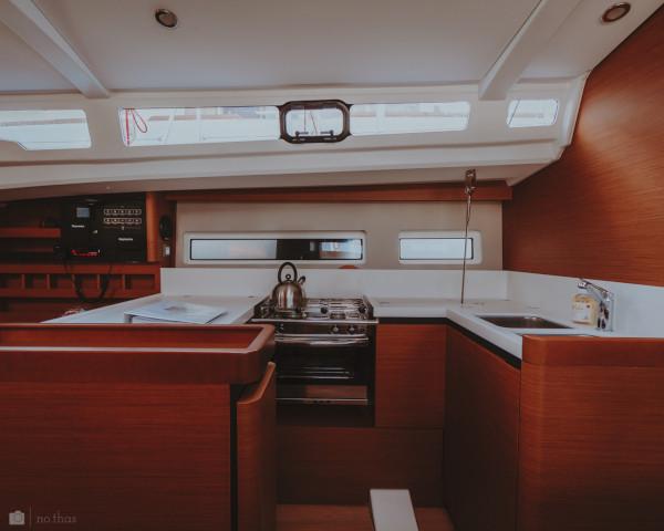 Eleni | Sun Odyssey 440 photo 9