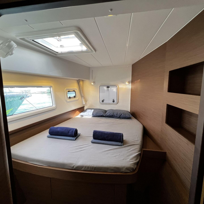 Odessa | Lagoon 42 photo 7