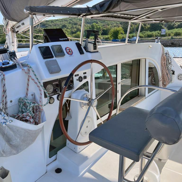 Relax | Lagoon 380 S2 photo 13