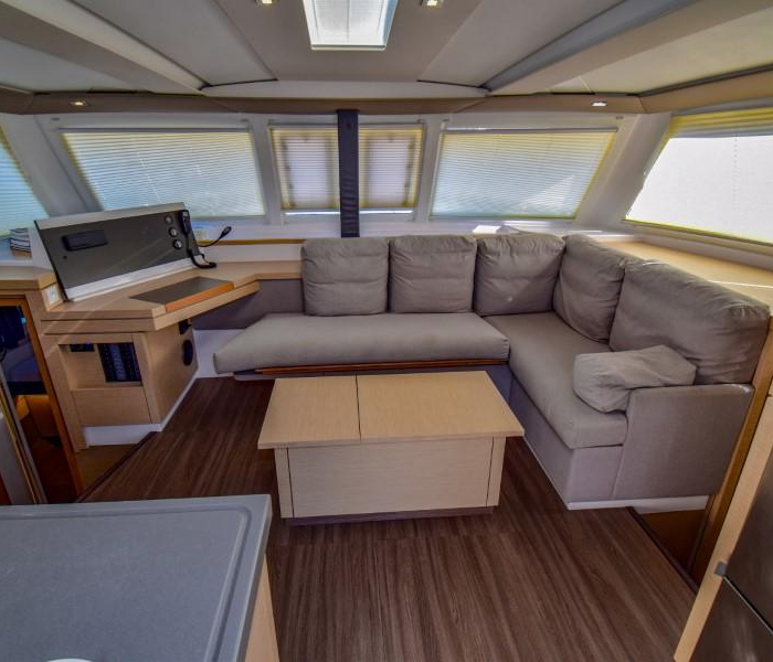 Amber | Lucia 40 photo 23