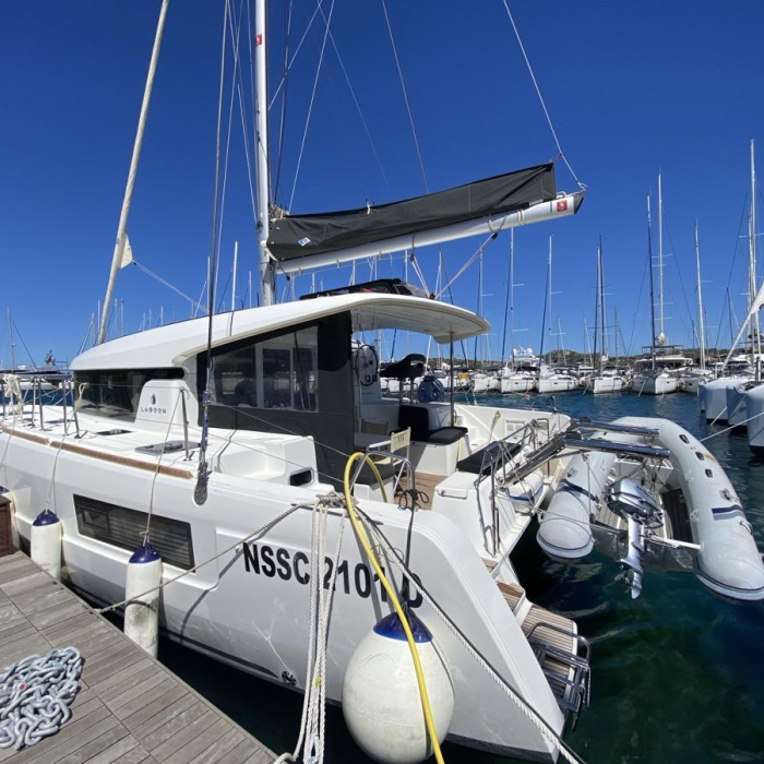 Aquila (WM, Inverter) | Lagoon 40 photo 2