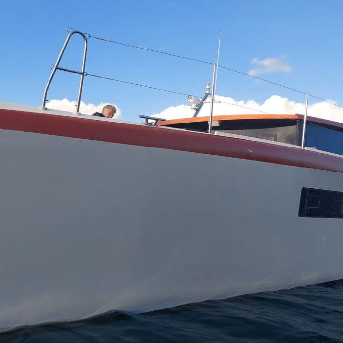 Orange | Luna 47 Power photo 1