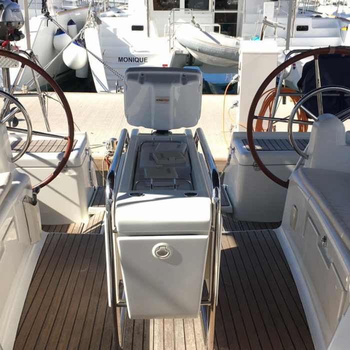 Kontiki | Sun Odyssey 439 photo 4